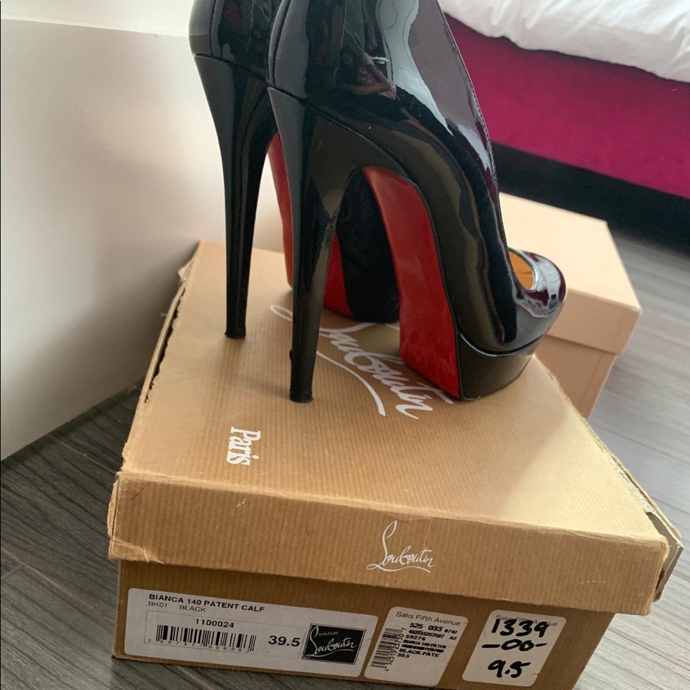 Christian louboutin pumps
